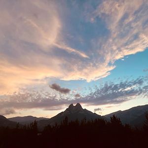 La Cara Nord , Alojamiento Turistico ,Saldes, A Los Pies Del Pedraforca, Apartamento Exterior photo