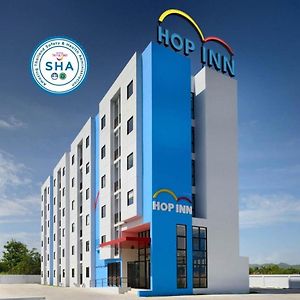 Hop Inn Nakhon Szavan Exterior photo