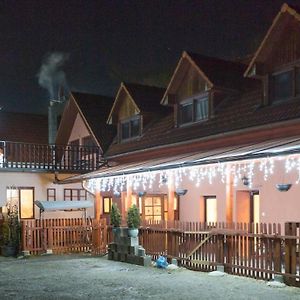 Ubytovanie Adina Poltar Hotel Exterior photo