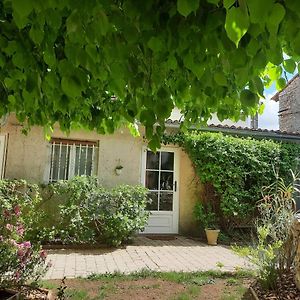 Le Clos Du Coteau Panzió Saint-Martin-la-Pallu Exterior photo