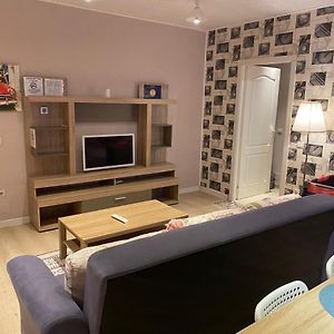 Igi Red Flat With Free Private Parking Apartman Kolozsvár Exterior photo