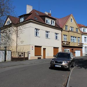 Pension Hanspaulka Prága Exterior photo