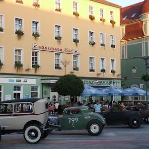 Boulevardhotel Sangerstadt - Alle Zimmer Klimatisiert Finsterwalde Exterior photo