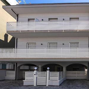 Casa Plauto Con Appartamento Grande Bellaria – Igea Marina Exterior photo