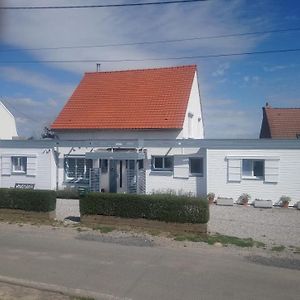 Appartement Calme Et Lumineux Radinghem-en-Weppes Exterior photo