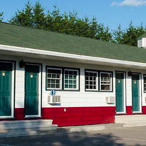 Norfolk Motel Fredericton Exterior photo