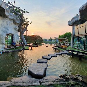 I View Park Resort Udonthani Exterior photo