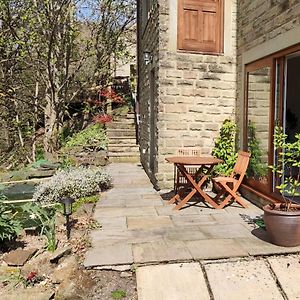 Wood Bank Studio Apartment Holmfirth Exterior photo