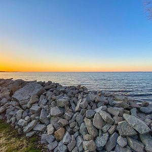 Peace And Premier Fishing On Bay Of Green Bay! Oconto Exterior photo