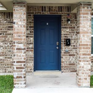 Casa Roble. Downtown Brownsville Exterior photo