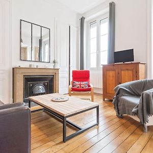 Guestready - Bright And Cosy Loft Near Part Dieu Metro Apartman Lyon Exterior photo