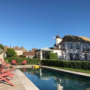 Clos Saint Nicolas Panzió Neauphle-le-Château Exterior photo