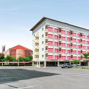 V Resotel Nonthaburi Exterior photo