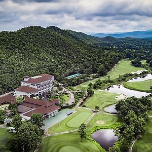 Alpine Golf Resort Chiang Mai Banhuajszajnua Exterior photo
