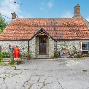 The Old Bull Stall Penselwood Exterior photo