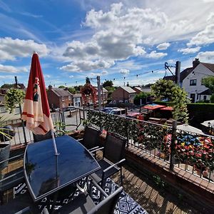 The Foresters Arms Panzió Tarporley Exterior photo