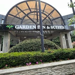 Garden Inn & Suites - Jfk New York Exterior photo