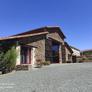 Domaine De L'Orfraie Panzió Saint-Juire-Champgillon Exterior photo