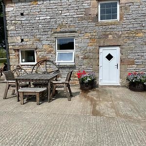 Boujie Barn- Shippon Villa Waterfall Exterior photo