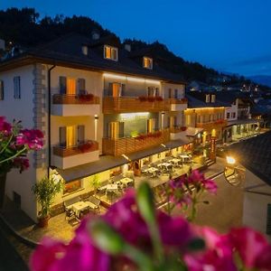 Hotel Italia Castello–Molina di Fiemme Exterior photo