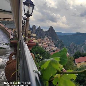 Monserrat Panzió Castelmezzano Exterior photo