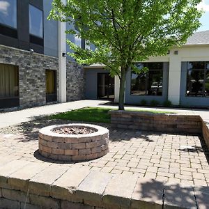 Hampton Inn Youngstown-North Exterior photo