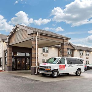 Econo Lodge Milwaukee Airport Exterior photo