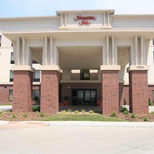 Newly Renovated Hampton Inn Omaha West Lakeside Exterior photo