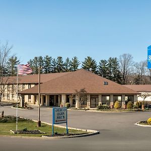 Baymont By Wyndham Logan Hotel Exterior photo