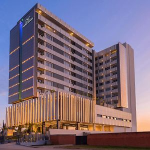 Neelkanth Sarovar Premiere Hotel Lusaka Exterior photo