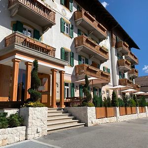 Hotel Serena Cortina Cortina dʼAmpezzo Exterior photo