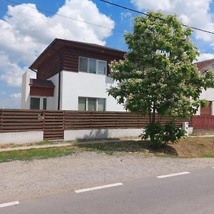 Vila Onix Hotel Székelyhíd Exterior photo