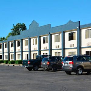 Buckeye Inn Express Columbus Exterior photo