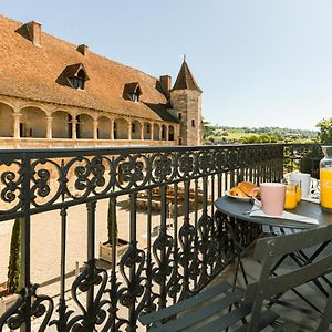 Les Gites Du Chateau - 2 Magnifiques Appartements Face Au Chateau Henri IV Nérac Exterior photo