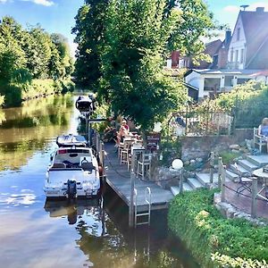 Gaestehaus Kajuete Direkt Am Wasser Apartman Friedrichstadt Exterior photo