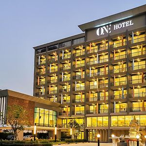 One Hotel Pathumthani Exterior photo