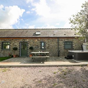 2 Fenton Home Farm Haverfordwest Exterior photo