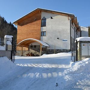 Hotel Brainy Karásznó Exterior photo