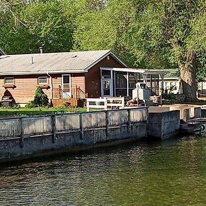 2,000 Ft Home On The St Lawrence, Incredible Views Canada, Hot Tub Ogdensburg Exterior photo