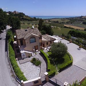 La Casa Di Carla Aparthotel Fermo megye Exterior photo