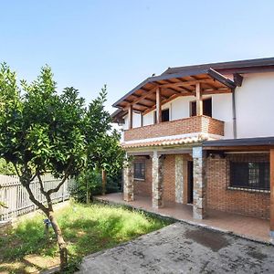 Amazing Home In Motta Santa Lucia With Kitchen Exterior photo