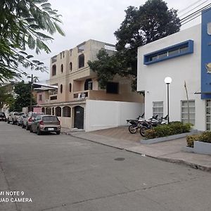 Hospedaje Atarazana Hotel Guayaquil Exterior photo