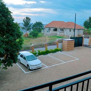 Broadbills Haven Apartment Kampala Exterior photo