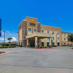 Comfort Inn & Suites Victoria North Exterior photo