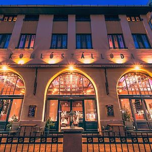 Komló Hotel Gyula Exterior photo