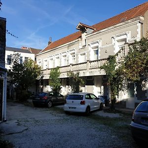 Au Relais Des Thermes Apartman Saint-Amand-les-Eaux Exterior photo