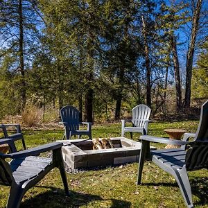 Midcentury Modern Bungalow Bethel Woods/White Lake Exterior photo