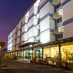 Mayflower Grand Hotel Korat Nakhonratcsaszima Exterior photo