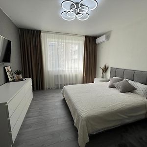 Квартира Люкс На Поділлі Apartman Vinnicja Exterior photo