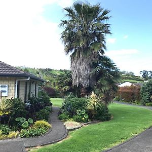 Silverdale Garden Studio Panzió Orewa Exterior photo